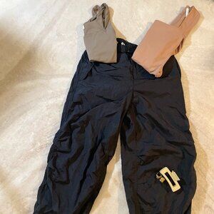 ARITZIA BLACK BALLOON PANTS